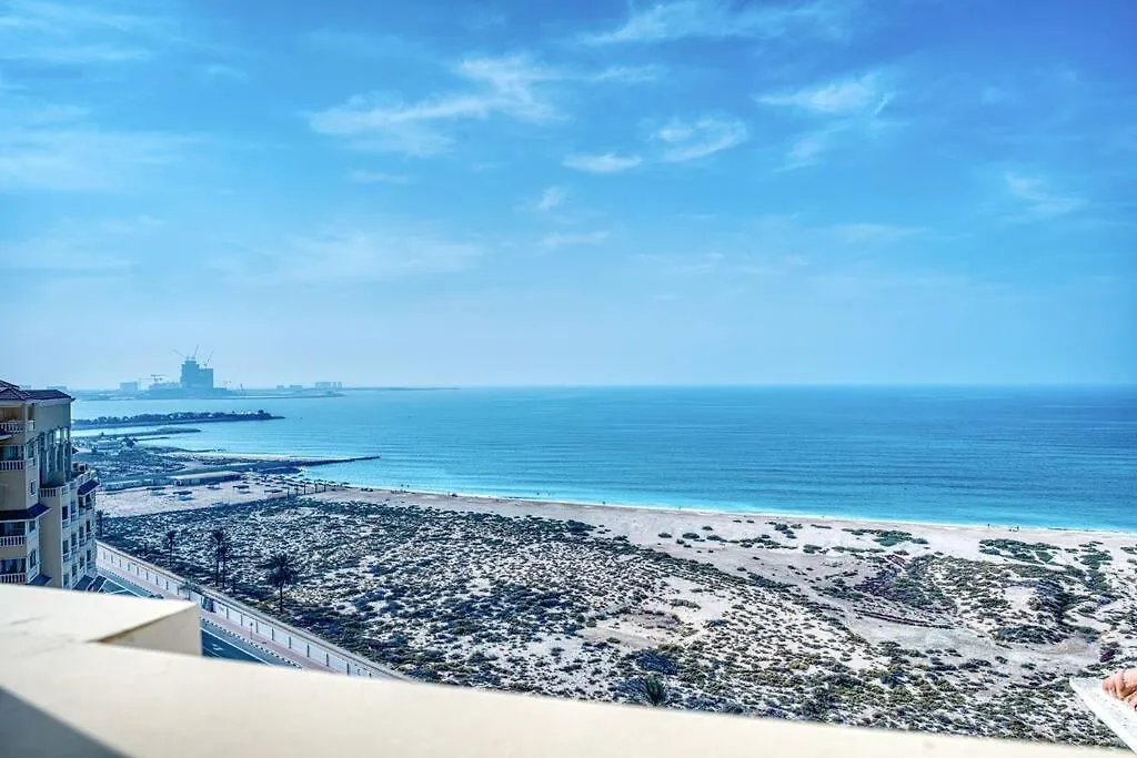 Elegant 1Bhk Getaway With Stunning Sea Views - Rak Daire Resü'l-Hayme